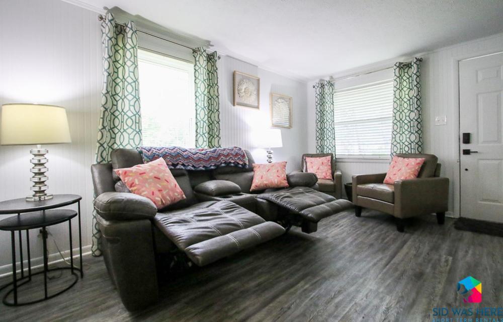 Cake By The Ocean Electric Recliners-minutes From I-95 And Pembroke Сasa de vacaciones *